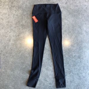 (NWT)  Black Pure Barre Legging- Stirrups